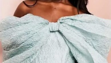 Фото - Купив эффектный наряд, женщина стала выглядеть завёрнутой в полотенца