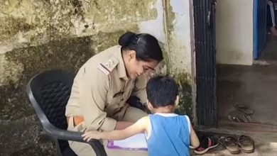 Фото - Мальчик пришёл в полицию с жалобой на маму, укравшую его конфеты