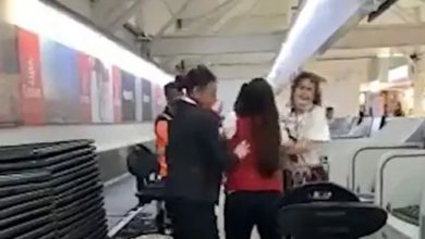 Фото - Пассажирка, опоздавшая на самолёт, принялась громить стойку регистрации в аэропорту